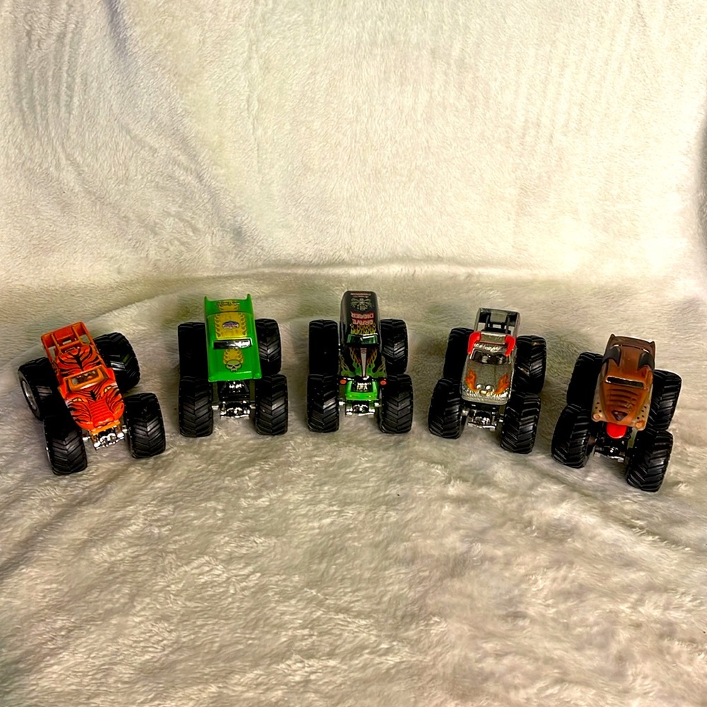 Mattel Hot Wheels Monster Jam Trucks